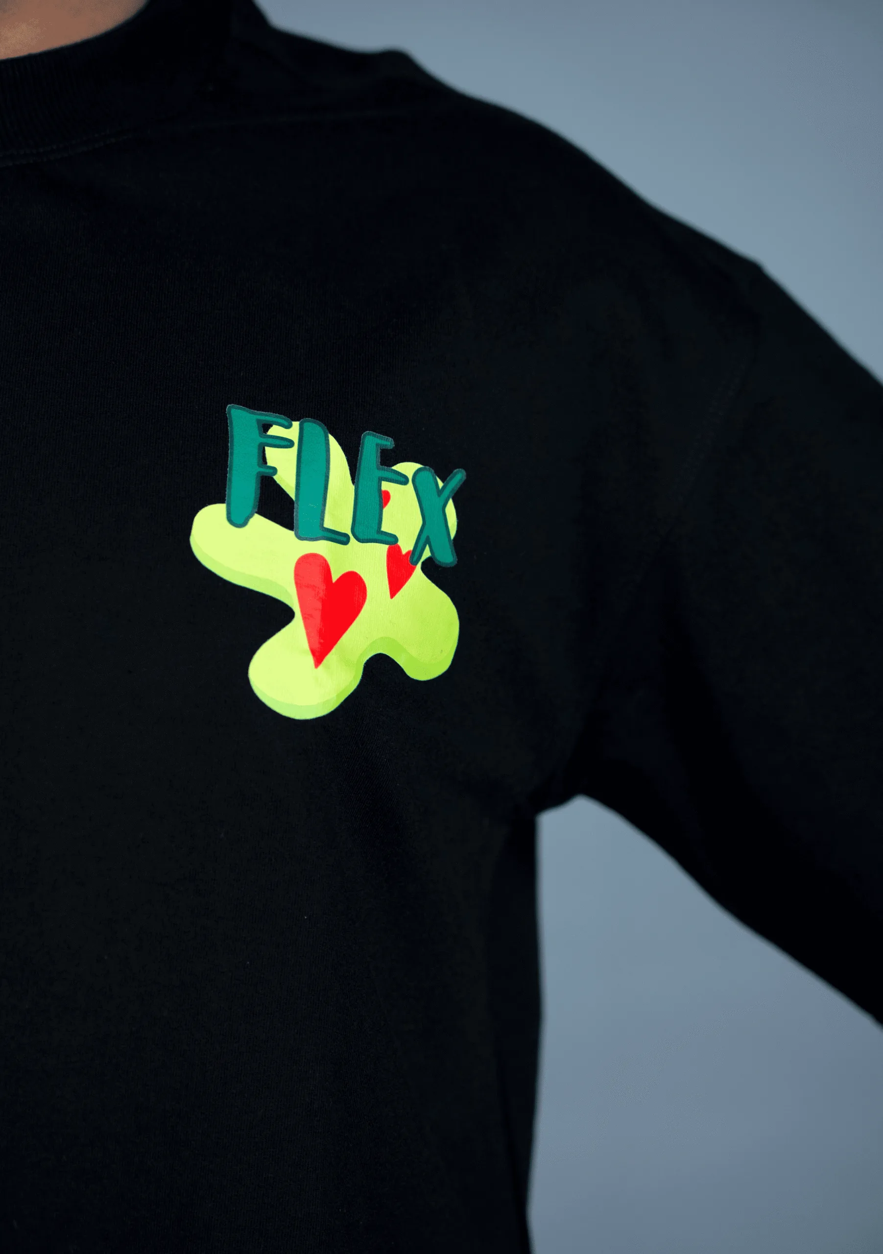 Flex-black-oversize-tshirt-closeup