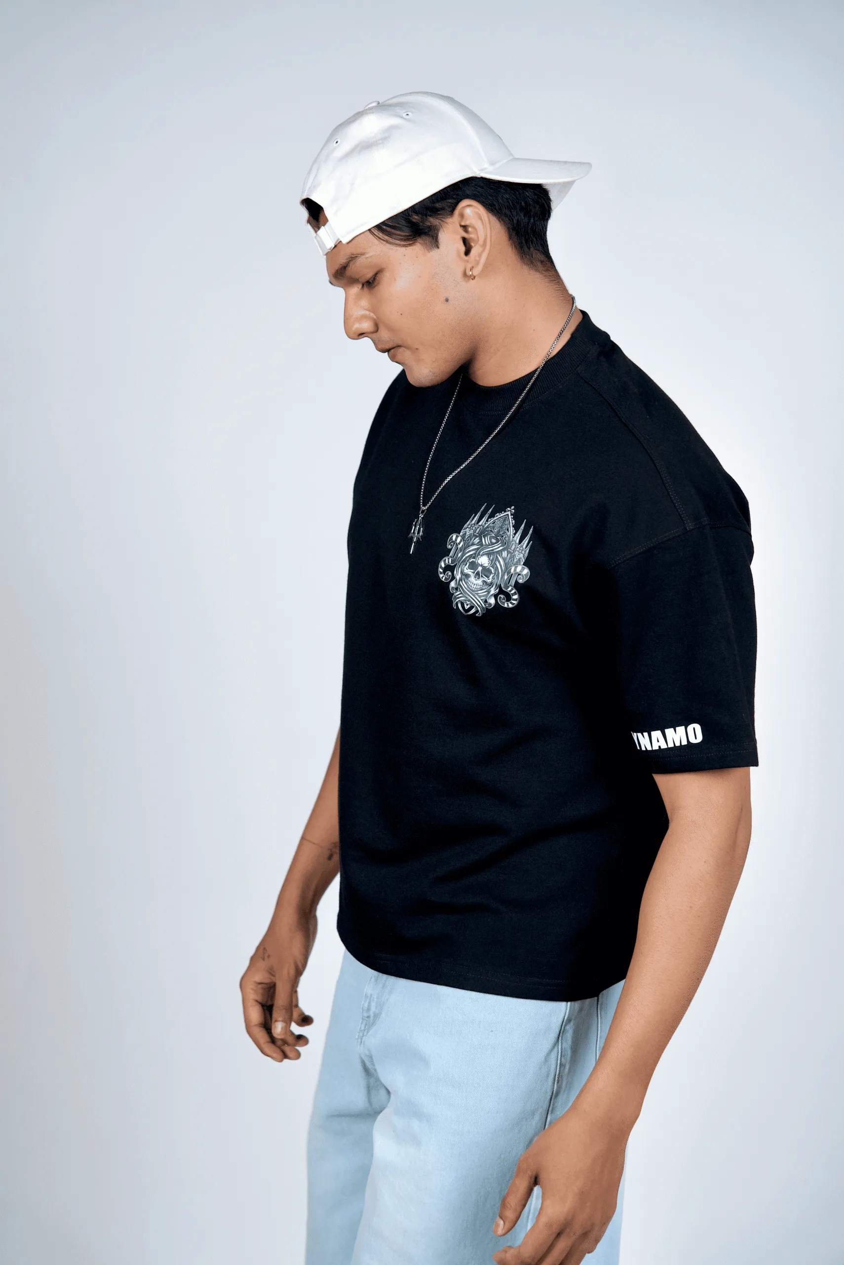 zoro-black-oversize-tshirt-side